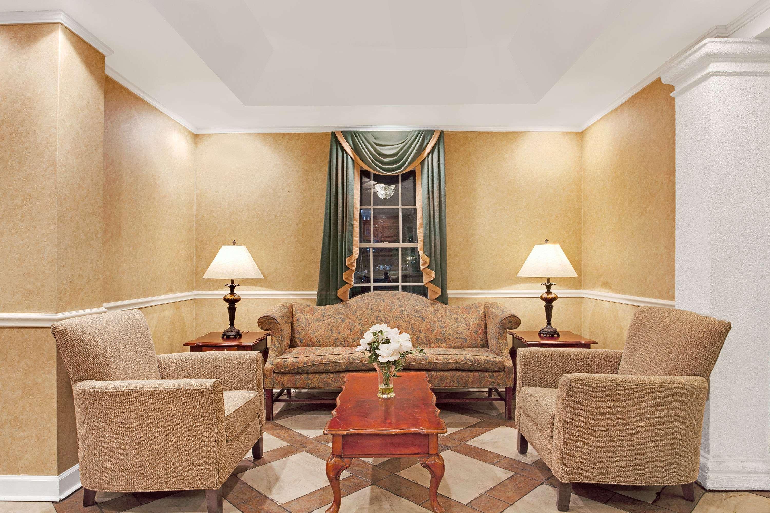 Baymont By Wyndham Pearl Hotel Exterior foto